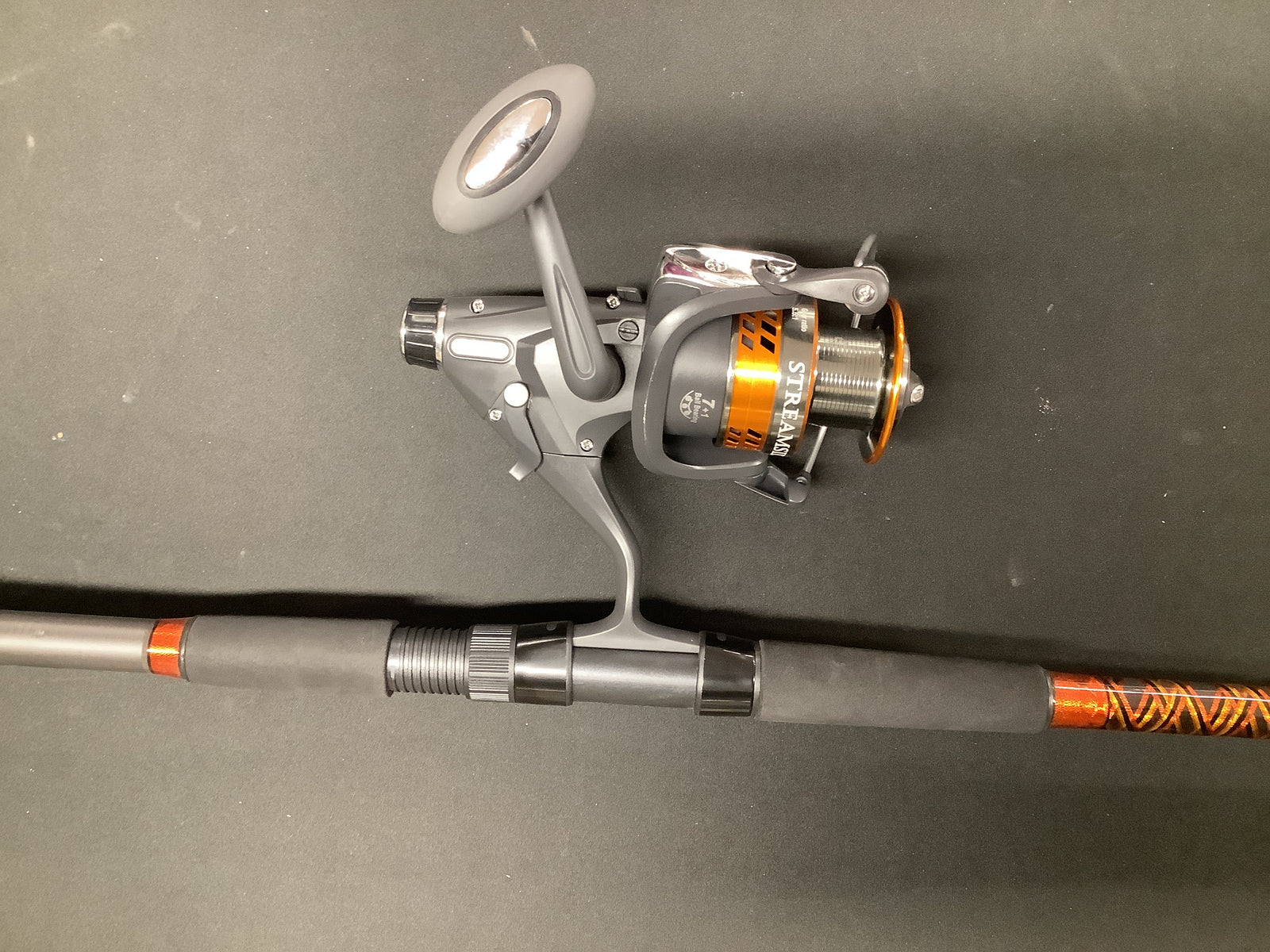 STREAMSIDE FALCON LONG CAST SURF FISHING ROD/REEL