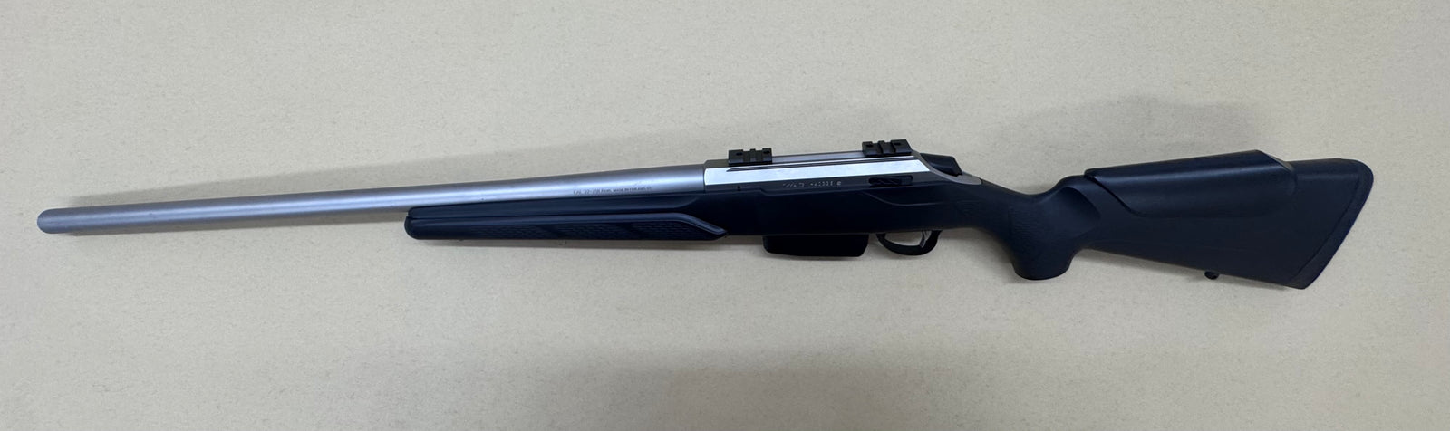 TIKKA T3 VARMINT 22-250 - 24" STAINLESS BARREL - MAG FED